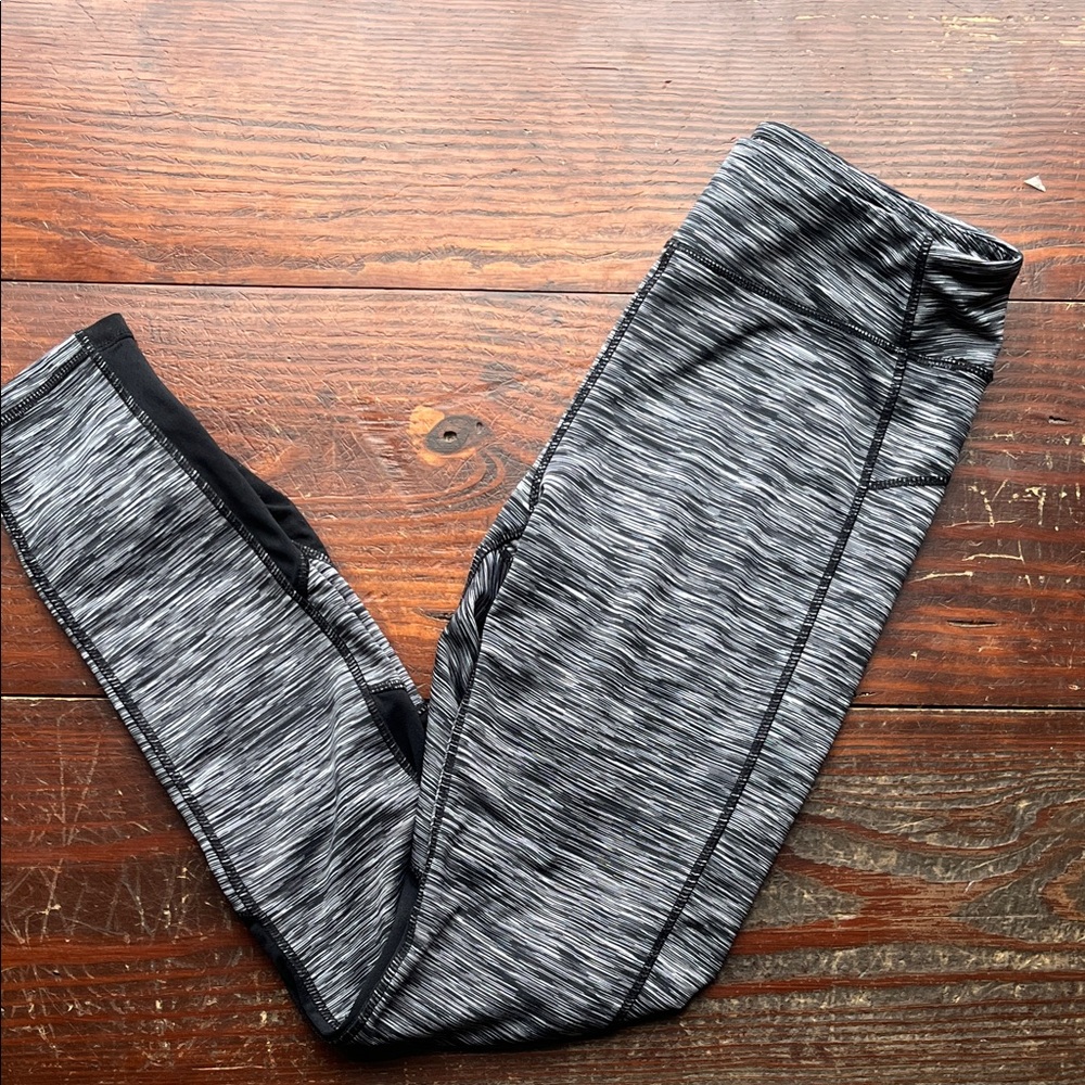 Women’s Gray and Black Leggings